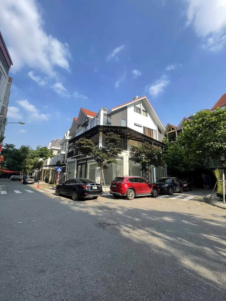 Nhà nguyên căn cho thuê tại La Khê 130m² giá 35 triệu - Vị trí đắc địa gần ga