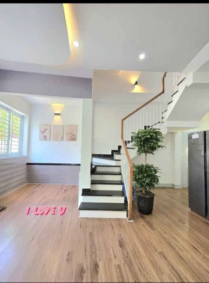 Nhà phố 3 tầng Trần Cao Vân 50m² giá chỉ 4.4 tỷ - Full nội thất, tiện ích đầy đủ!