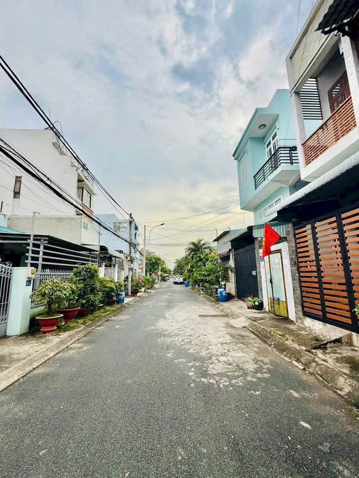 Đất nền Linh Tây Thủ Đức 105m² giá 8.5 tỷ - Vị trí đắc địa, cơ hội đầu tư sinh lời!