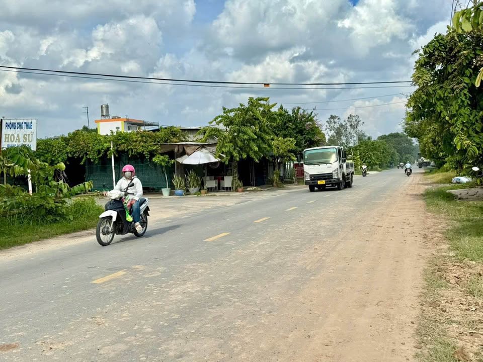 Đất nền xã Trung Lập Hạ, Củ Chi 165m² giá 3.5 tỷ - Vị trí đắc địa mặt tiền Tỉnh Lộ 2!