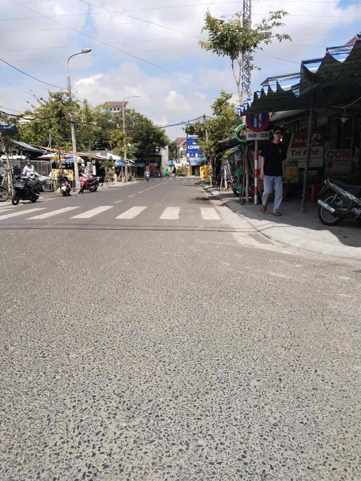 Lô góc 3 mặt tiền Lê Bá Trinh, Đà Nẵng 152m² giá chỉ 28 tỷ - Cơ hội đầu tư tốt!