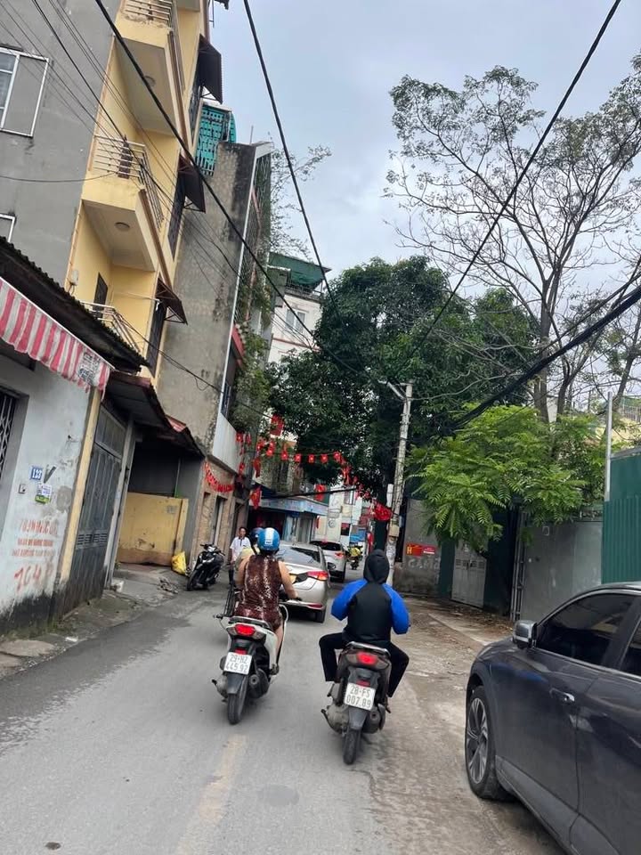 Đất vàng Ngũ Nhạc, Thanh Trì, Hoàng Mai 65m² giá 7.95 tỷ - Kinh doanh thuận lợi!