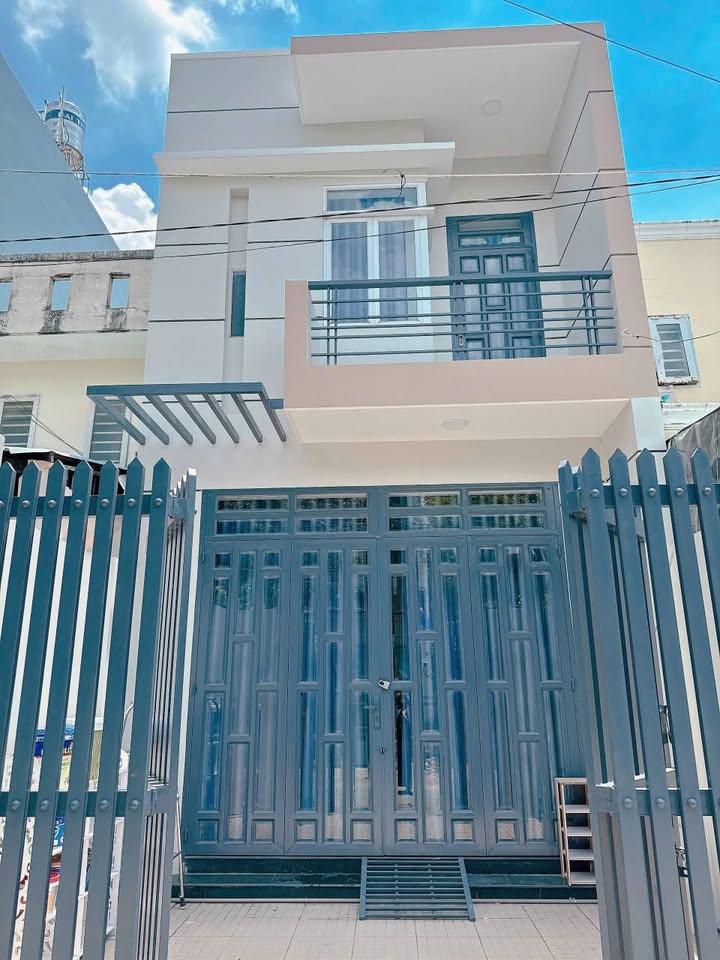 Nhà 2 tầng đường Xuân Thới 1, Hóc Môn giá 3.85 tỷ - Thiết kế đẹp, ô tô vào tận nhà!