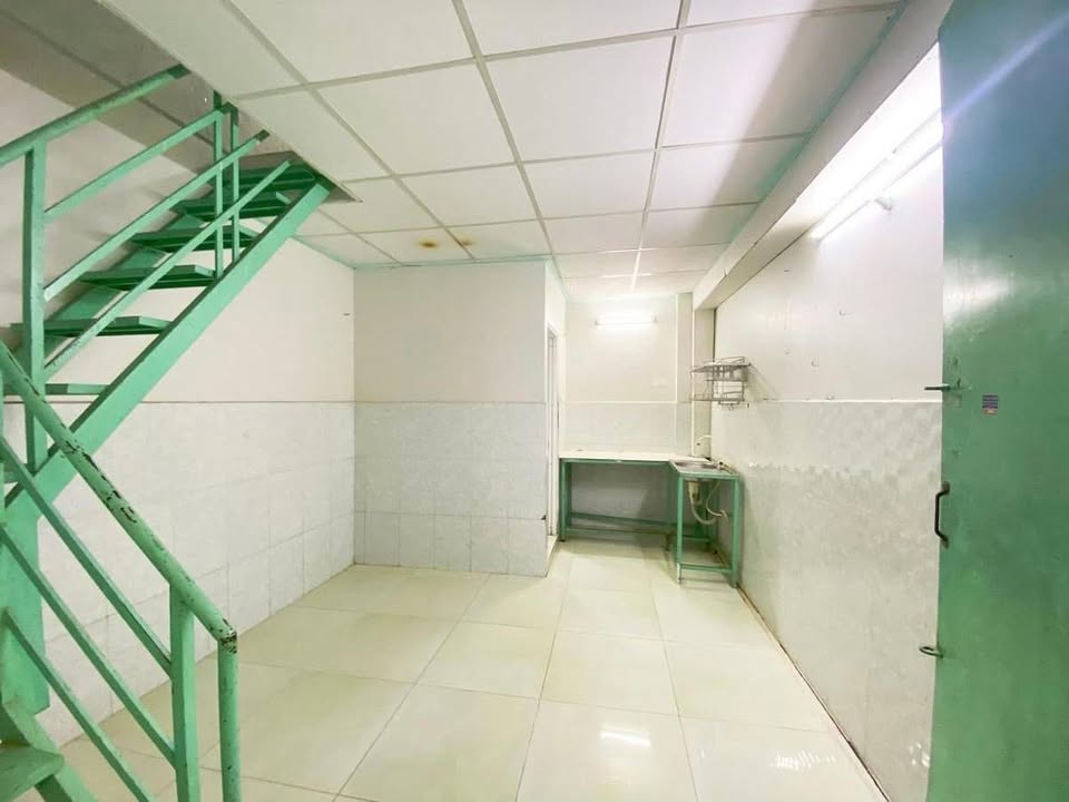 Phòng cho thuê 1 trệt 1 gác tại Quận 8 chỉ 4 triệu - Gần STU, tiện qua Q1!