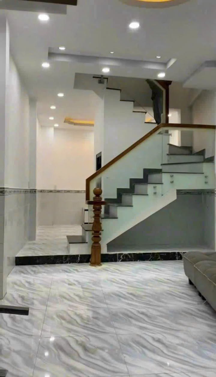 Nhà cho thuê hẻm thông đường Cao Lỗ, quận 8, diện tích 35.2m² chỉ 8.5 triệu/tháng!