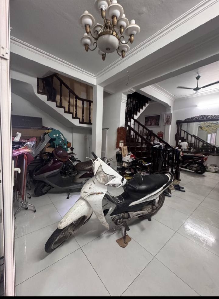 Nhà 4 tầng Kim Hoa, Đống Đa 18m² giá 4.5 tỷ - Lô góc thoáng sáng, ngõ rộng!