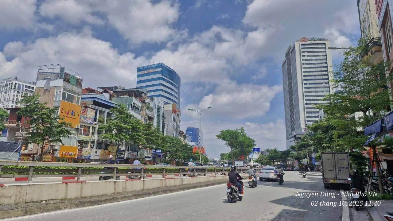 Nhà đẹp phố Tây Sơn 50m² giá 12.5 tỷ - Nội thất sang trọng, sẵn sàng giao dịch!