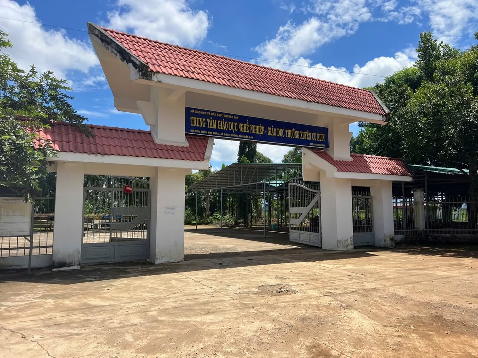 Đất đấu giá Cư Kuin 345m² giá chỉ 990 triệu - Cơ hội đầu tư hấp dẫn!