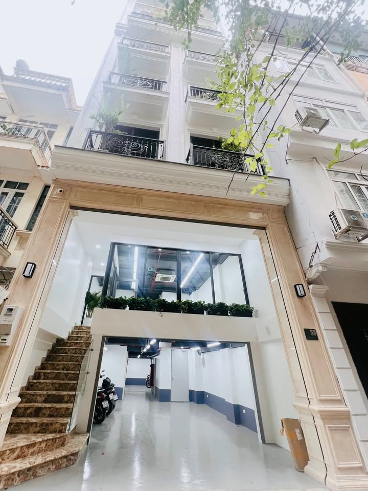 Cho thuê gấp văn phòng 4 tầng tại Trần Hưng Đạo 400m² giá 75 triệu/tháng - Sẵn sàng làm việc ngay!