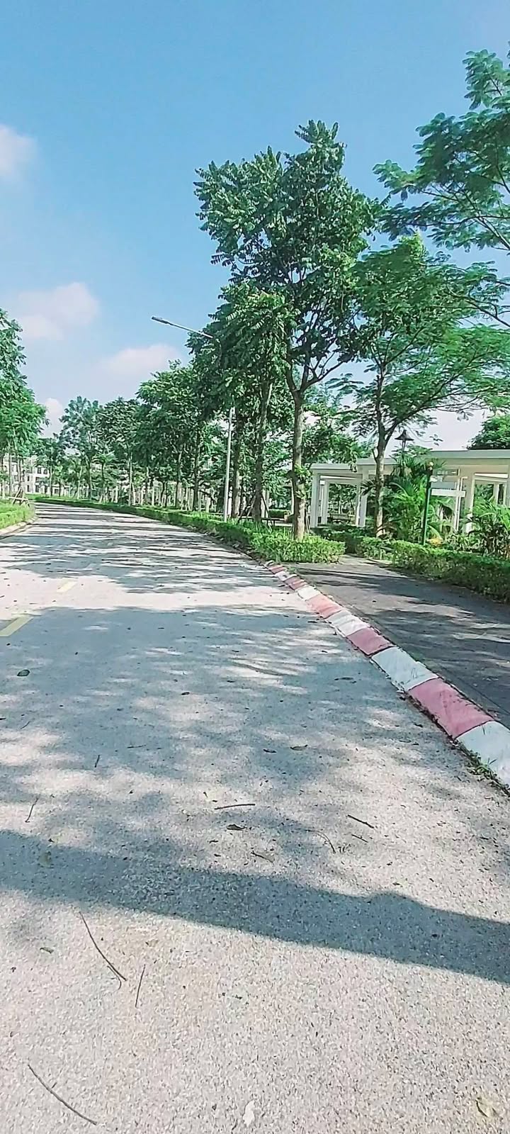 Đất Lô Góc Đa Lộc, Kim Chung 41m² giá 6.25 tỷ - Kinh doanh sầm uất!