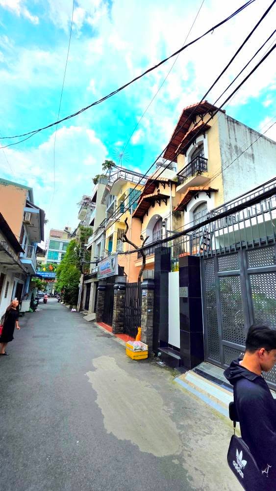 Nhà nhỏ Đô Đốc Lộc, Tân Quý 21m² giá 2 tỷ - Cơ hội đầu tư tuyệt vời!