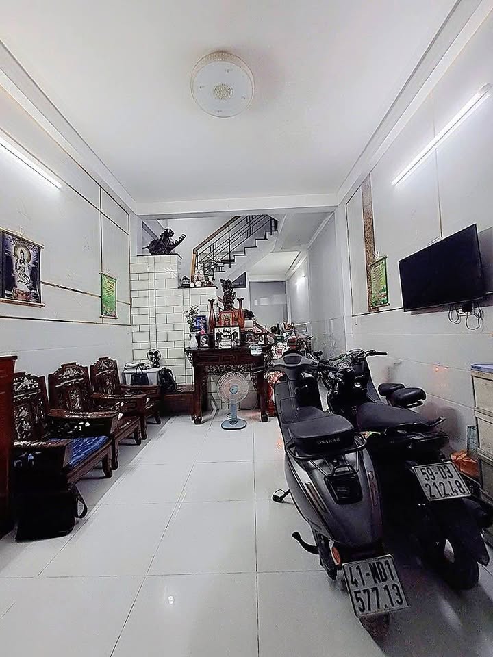 Nhà phố Phú Thọ Hòa, Tân Phú 48m² giá thỏa thuận - Thiết kế 3 tầng hiện đại, ô tô vào nhà!