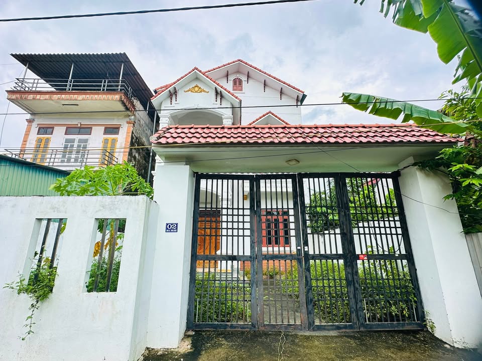 Nhà 2 tầng Đông Xuân Sóc Sơn 179m² giá thỏa thuận - Chính chủ, ô tô vào tận nơi!