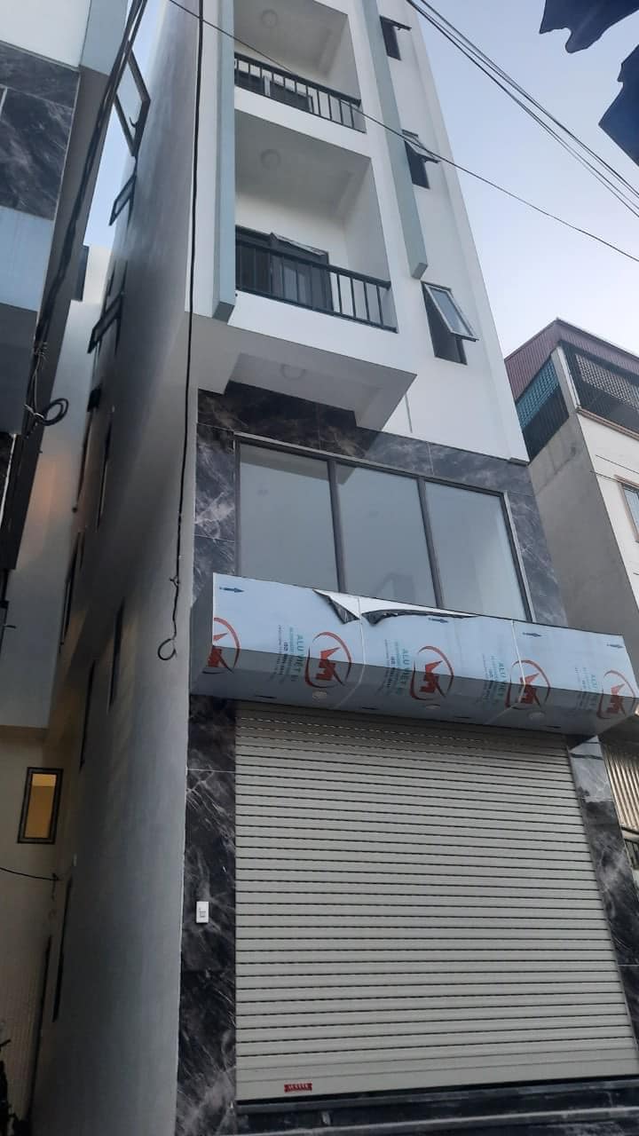 Nhà nguyên căn Bát Khối, Long Biên 30m² giá 10 triệu - Full nội thất, nhận nhà ngay!