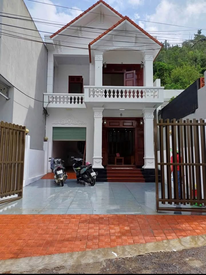 Nhà 2 tầng kiên cố Thủy Sơn, Thủy Nguyên 177m² giá 5.2 tỷ - Sẵn sàng vào ở ngay!