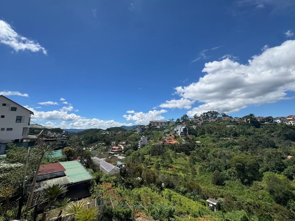 Sàn văn phòng cho thuê tại Đà Lạt 300m² - Thiết kế hiện đại, view thoáng