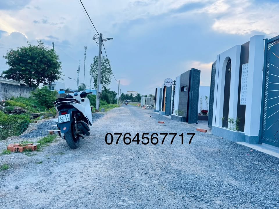 Nhà bán hẻm nhựa 6m ô tô đường Nguyễn Thiện Thành, 150m² giá 1.55 tỷ - Thiết kế hiện đại, thuận tiện đi lại!