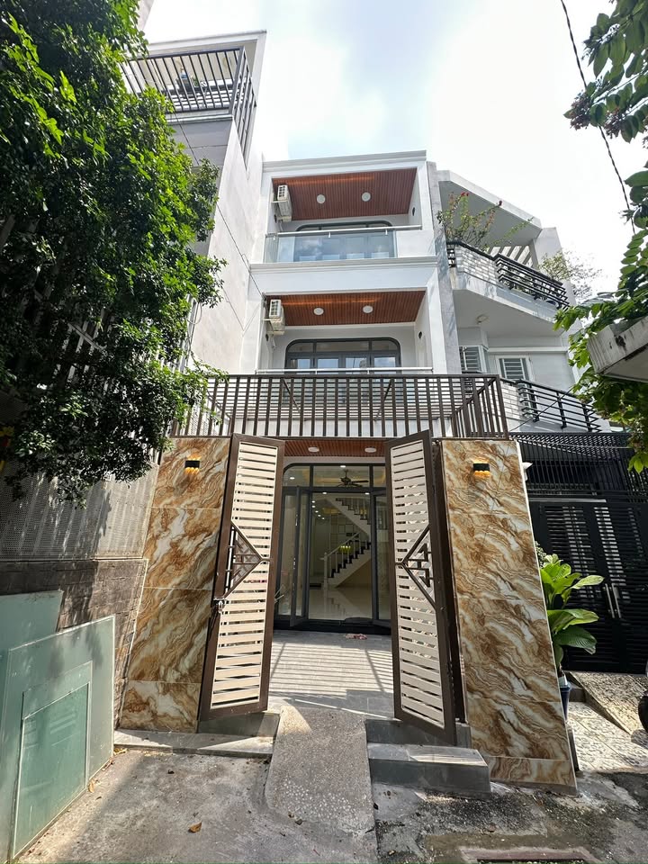 Nhà đẹp HXH Thích Quảng Đức, Phú Nhuận 60m² - Giá thỏa thuận, vị trí thuận lợi!