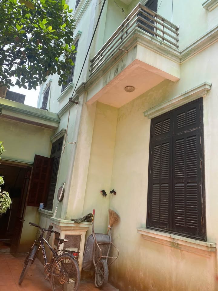 Nhà đẹp tại Phụng Công, Văn Giang 160.9m² giá 7.2 tỷ - Tiềm năng đầu tư lớn!