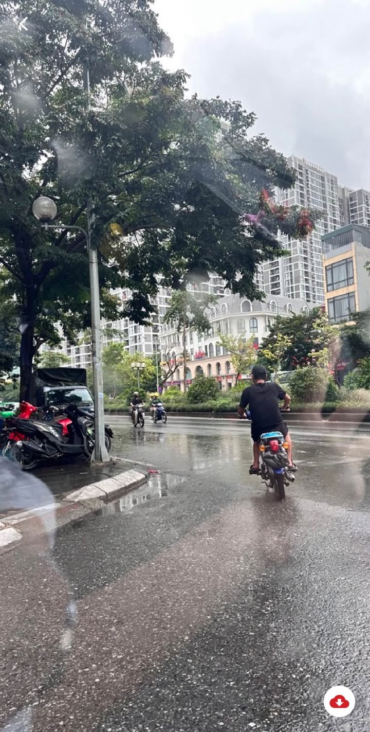 Nhà mặt phố Trâu Quỳ, Gia Lâm 60m² giá 8.9 tỷ - Dòng tiền đầu tư hấp dẫn!