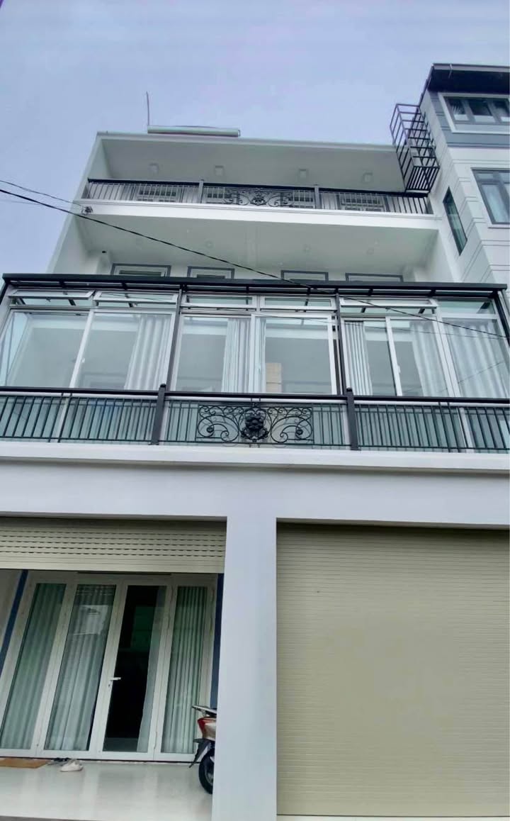 Nhà phố ngay chợ Ngô Quyền, P6 Đà Lạt 60m² giá 8.8 tỷ - Kinh doanh lý tưởng!