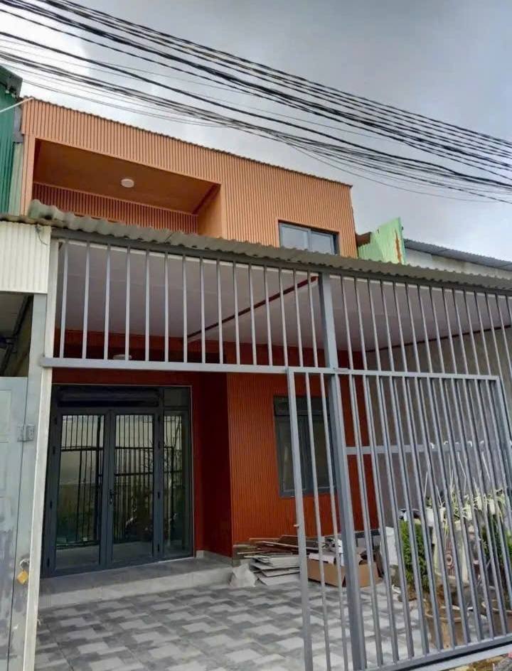 Nhà phố Phước Thành, Đà Lạt 100m² giá 2 tỷ - Sẵn sàng vào ở!