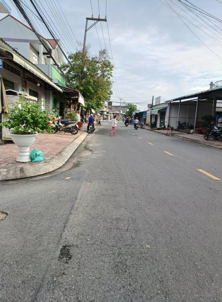 Đất thổ cư tại phường Khánh Hậu, 130m² giá 850 triệu - Cơ hội đầu tư hấp dẫn!