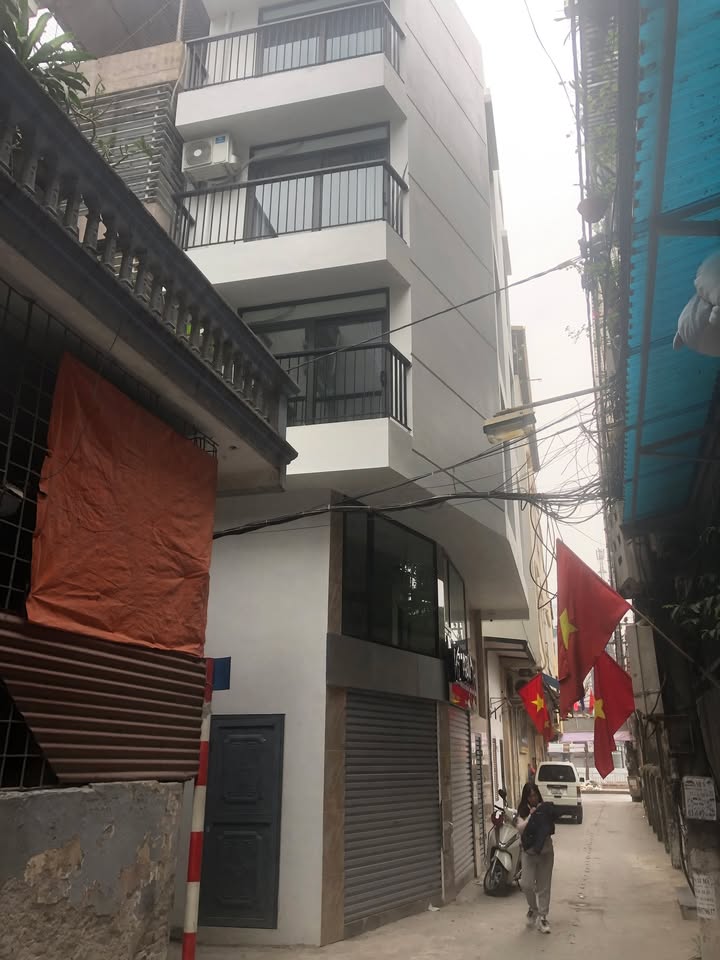Nhà cho thuê mặt ngõ 327 Vũ Tông Phan, Thanh Xuân 45m² - Thiết kế hiện đại, thuận tiện kinh doanh!