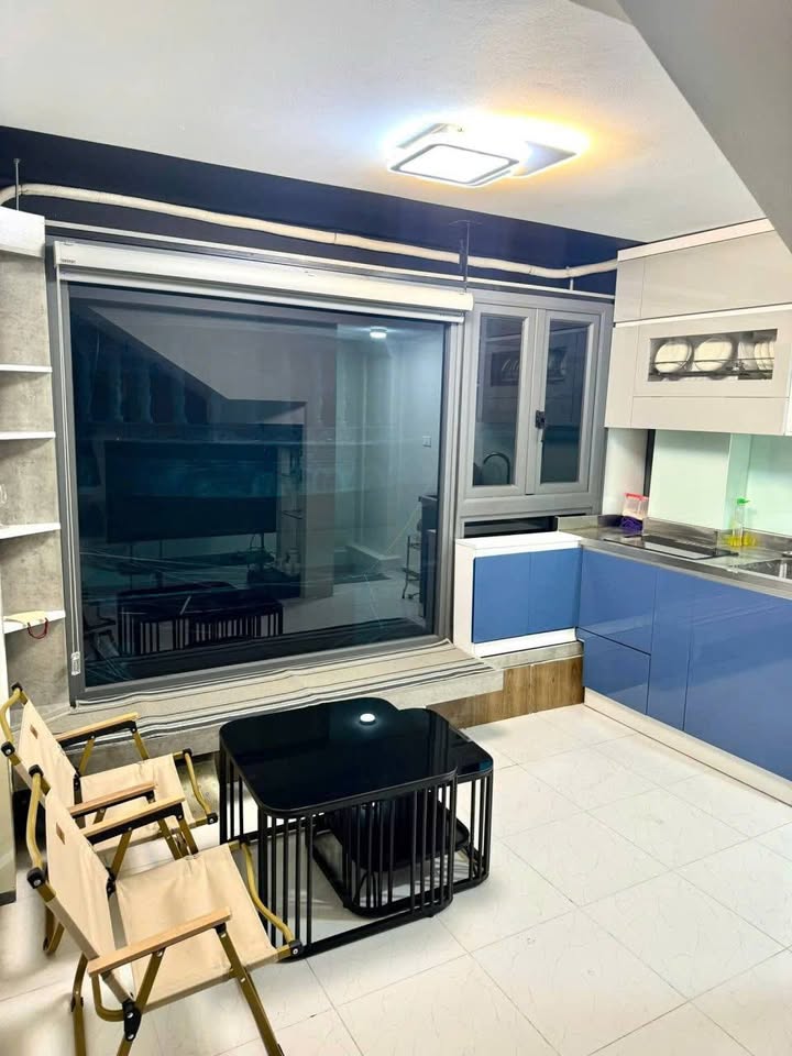 Nhà cho thuê Ngõ 81 Lương Định Của Đống Đa 20m² giá 11 triệu - Nội thất đầy đủ, sẵn sàng ở ngay!