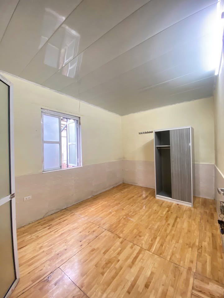 Cho thuê phòng tại Hoàng Mai 18m² giá chỉ từ 2.5 triệu - Không chung chủ, đầy đủ tiện nghi!