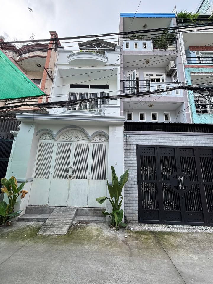 Nhà bán Quận 11 64m² giá 9.5 tỷ - Khu dân trí cao, đường rộng rãi!