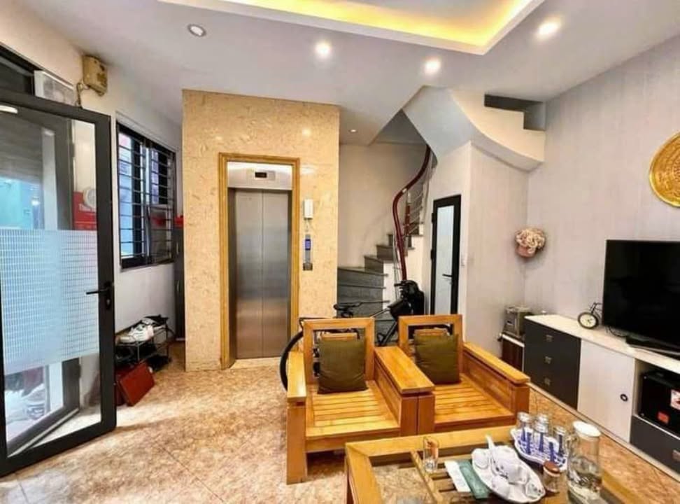 Nhà mặt phố Đại Cồ Việt, quận Hai Bà Trưng 25m² giá thỏa thuận - Vị trí đắc địa kinh doanh