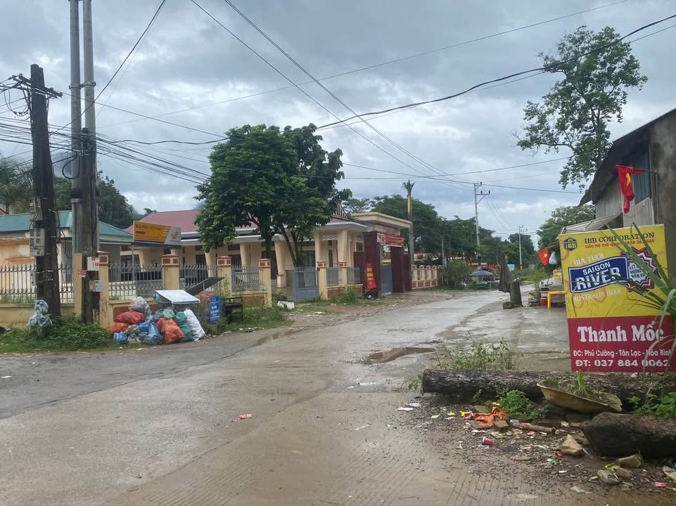 Đất nền Phú Vinh, Tân Lạc, Hòa Bình 2000m² giá chỉ 800 triệu - Đầu tư sinh lời ngay!