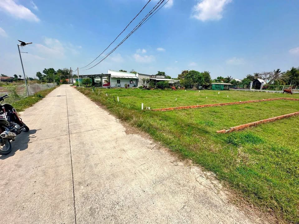 Đất nền Đức Hòa Thượng 130m² giá 1.15 tỷ - Sổ đỏ chính chủ, thương lượng ngay!