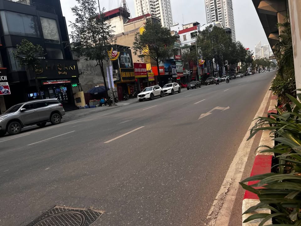 Nhà mặt phố Quang Trung, Hà Đông 46m² giá 16 tỷ - Kinh doanh sầm uất!