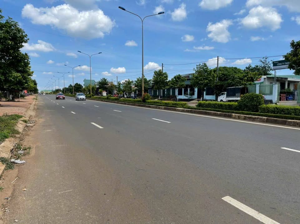 Cho thuê nhà kho xưởng 2200m² đường Trường Chinh - Gia Lai, giá thỏa thuận!