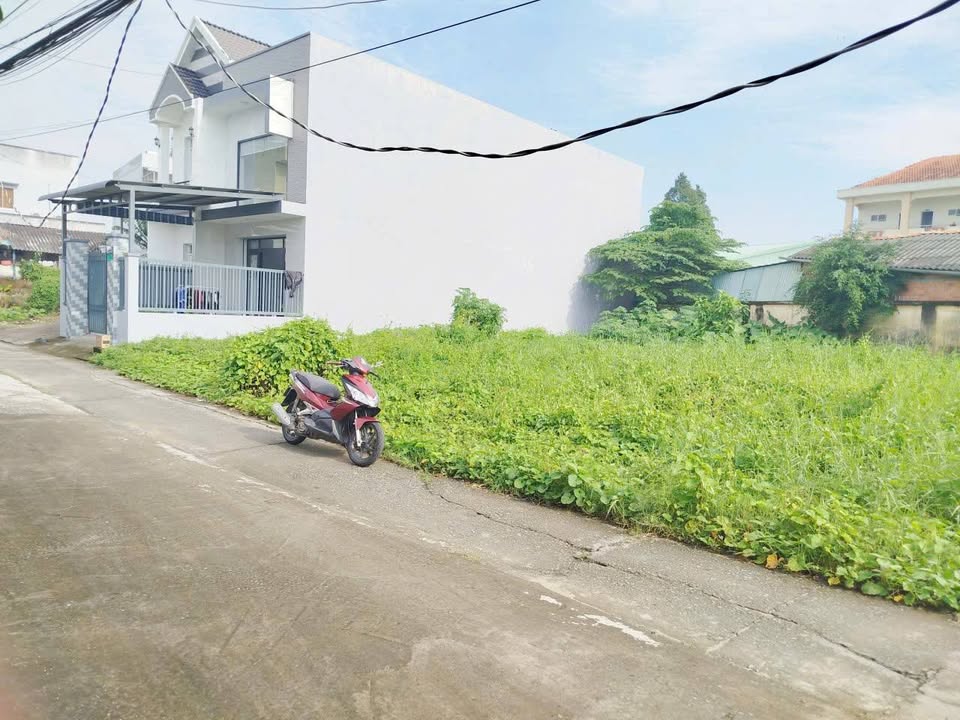 Đất nền Hẻm 209, phường 7, Tân An 100m² chỉ 1.35 tỷ - Cơ hội đầu tư tuyệt vời!