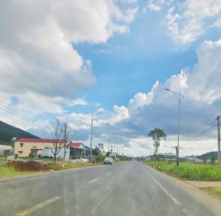 Đất mặt tiền Quốc Lộ 20, Đức Trọng, 1550m² giá 9.675 tỷ - Cơ hội đầu tư vàng!