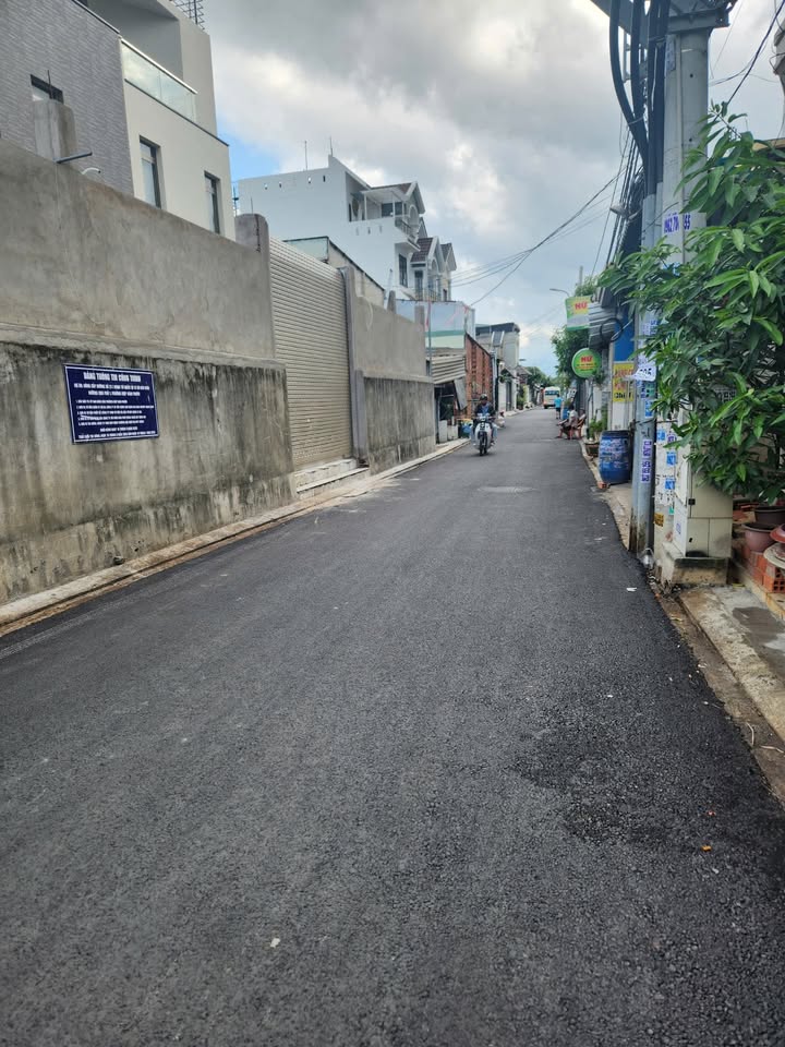 Bán nhà mặt tiền Quốc Lộ 13 Thủ Đức 130m² giá 7 tỷ - Kết nối thuận lợi!