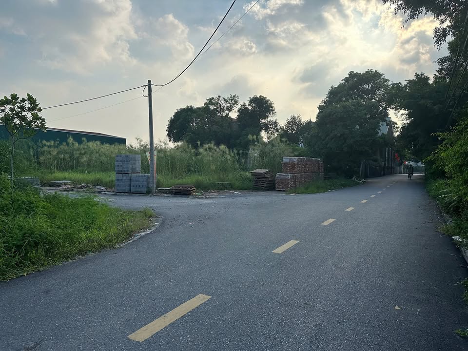 Bán lô đất khu đấu giá Chương Lộc, Chương Dương 141.7m² - Đường ô tô tránh, giá tốt!