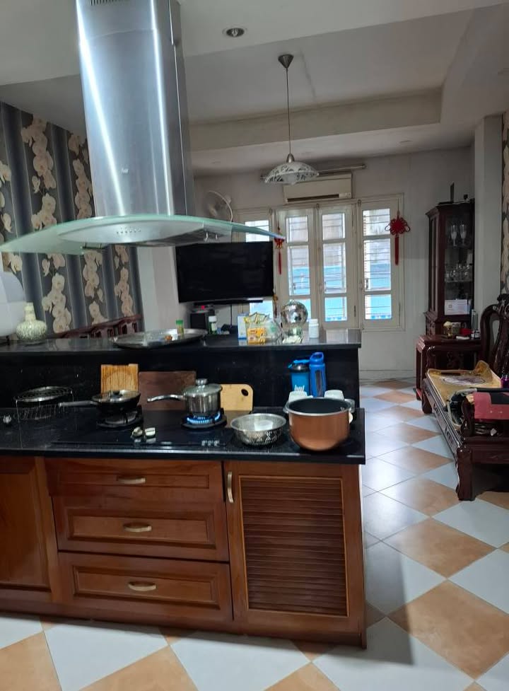 Nhà mặt phố Lý Thường Kiệt, Văn Phú 7 tầng 5 phòng ngủ - Kinh doanh đỉnh cao!