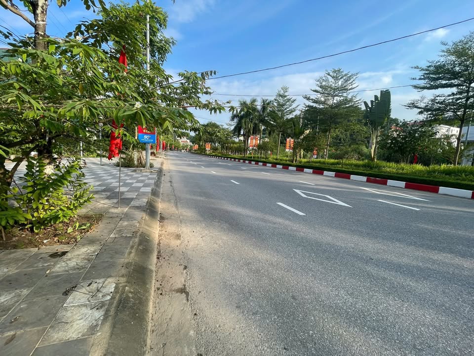 Lô đất mặt đường Âu Cơ 80m² giá chỉ 4 tỷ - Đầu tư sinh lời ngay!