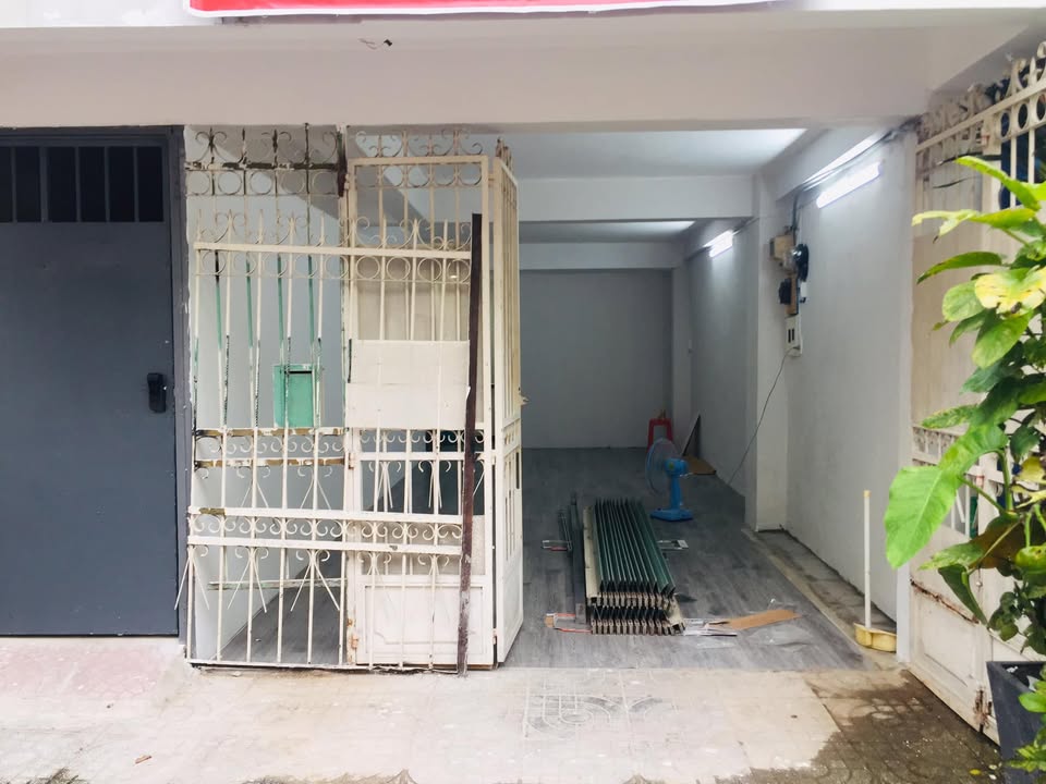 Cho thuê mặt bằng Hoàng Hoa Thám 38m² giá 12 triệu - Phù hợp kinh doanh!