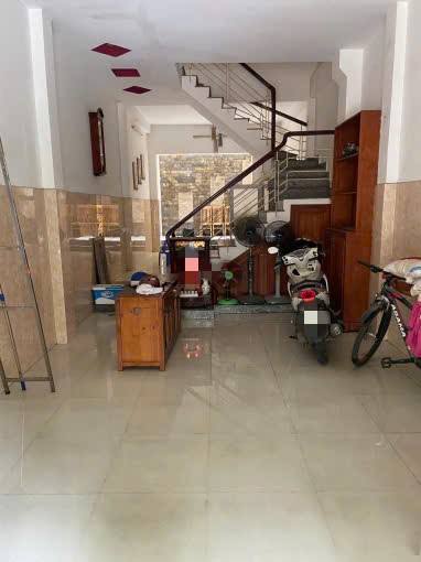 Nhà cho thuê tại đường 11, Trường Thọ, Thủ Đức 60m² - Phù hợp cho gia đình lớn!