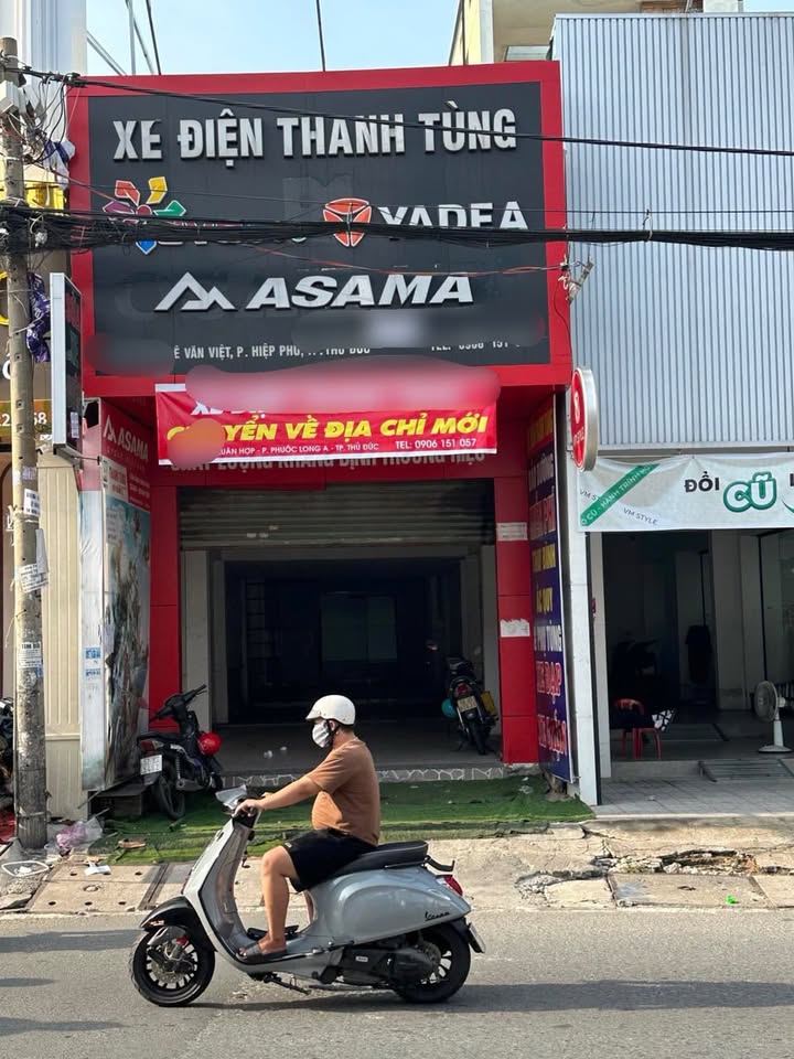 Mặt bằng kinh doanh cho thuê mặt tiền Lê Văn Việt, Thủ Đức 135m² - Giá chỉ 30 triệu/tháng!