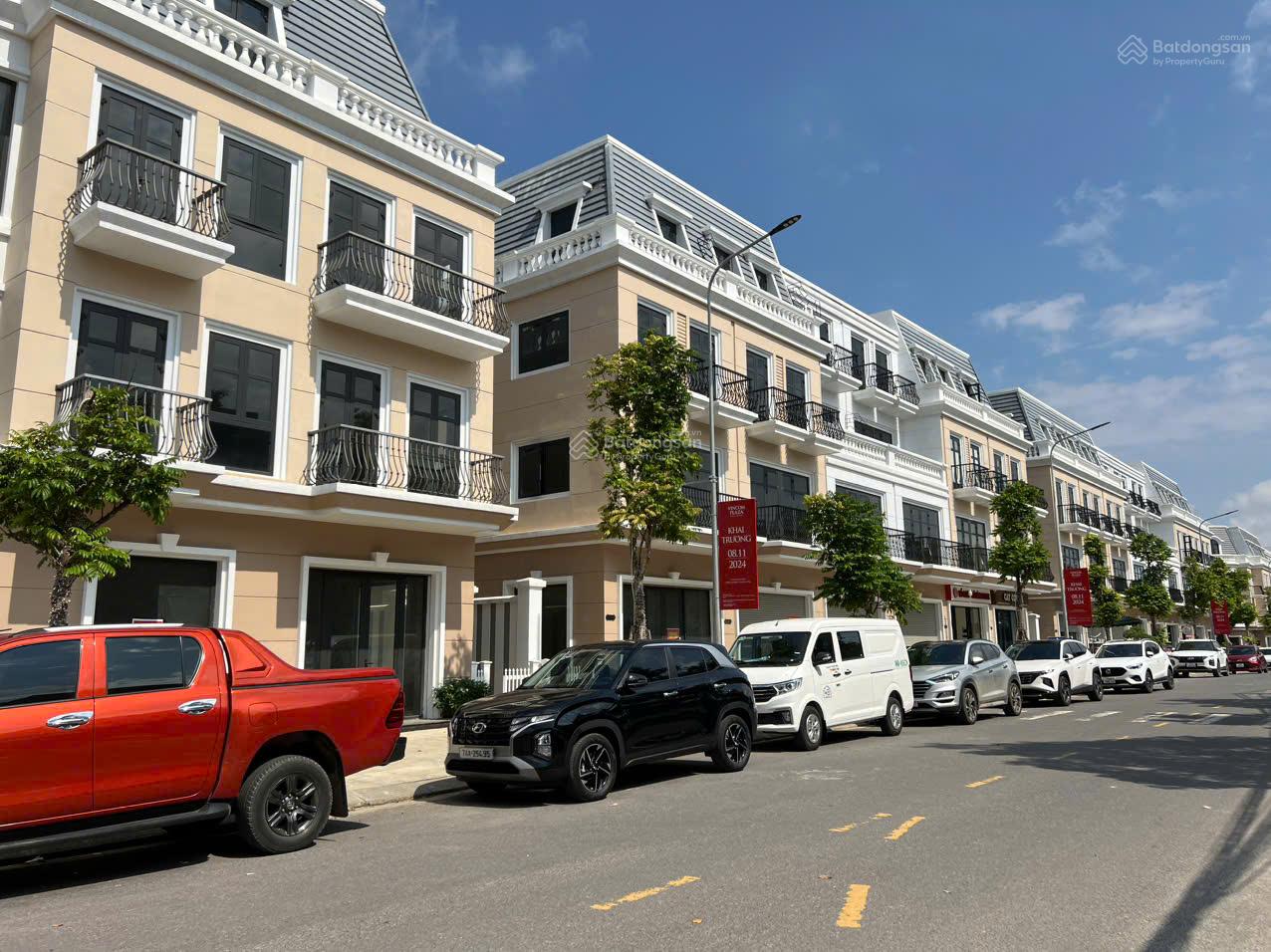 Shophouse 4 tầng Đại Cồ Việt 111m² giá 6.3 tỷ - Trục kinh doanh sầm uất tại Vincom Đông Hà!