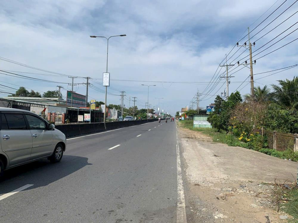 Đất mặt tiền ĐT 824 xã Lương Hòa, Bến Lức, Long An 3273m² - Giá 35 tỷ!