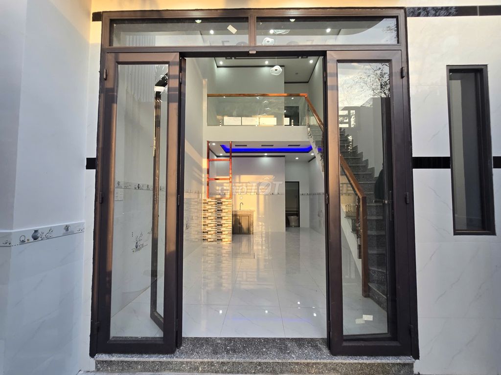 Bán Nhà Hóc Môn 10m² giá 235 triệu - Nhà mới xây, đầy đủ tiện nghi