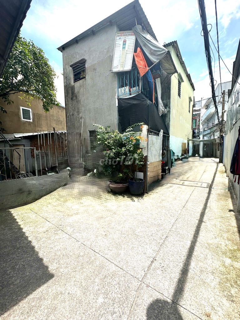 Nhà cũ tiện xây mới 100m² giá 4.7 tỷ - Đầu tư sinh lời ngay!