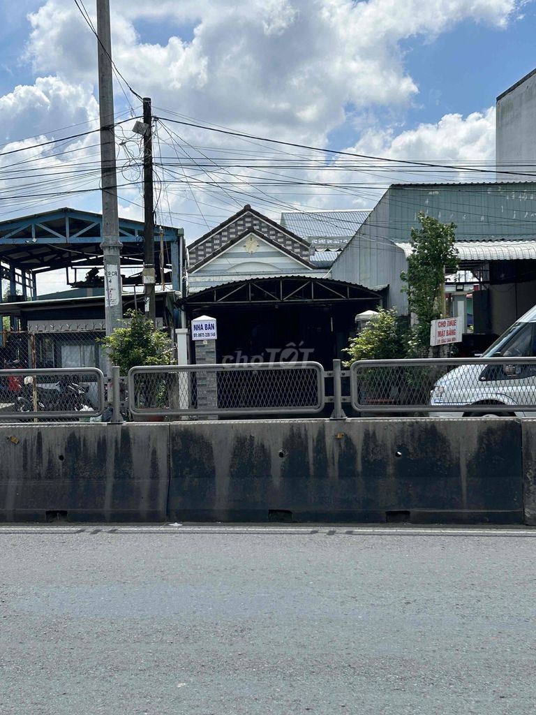 Nhà bán Quốc Lộ 1A, Cái Răng, 421m² giá 6.5 tỷ - Thương lượng thoải mái!